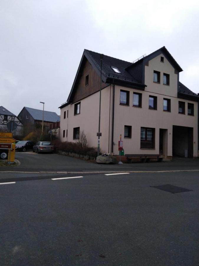 Ferienwohnung Am Marktplatz Sparneck Exterior foto